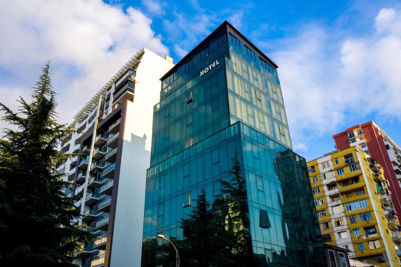 Hotel Green Glass バトゥーミ エクステリア 写真